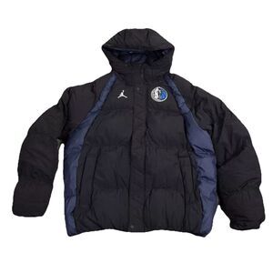 Nike Jordan Dallas Mavericks Men's Size Medium Statement Full Zip‎ Puffer Jacket